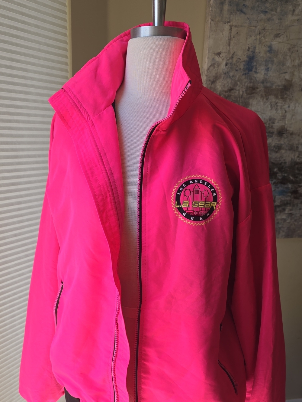 LA GEAR JACKET LARGE
